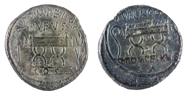 Antiguo denario romano de plata de la familia Pompeya,