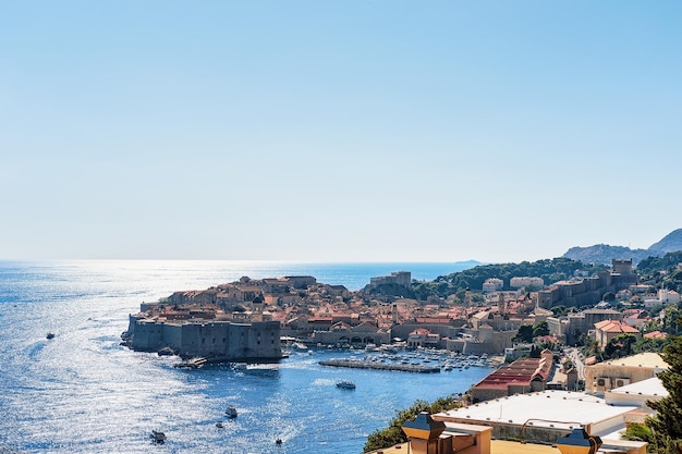 Antiguo fuerte de Dubrovnik en el Mar Adriático, Croacia.