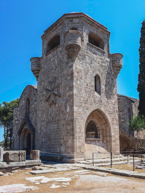 Antiguo monasterio en el monte Filerimos