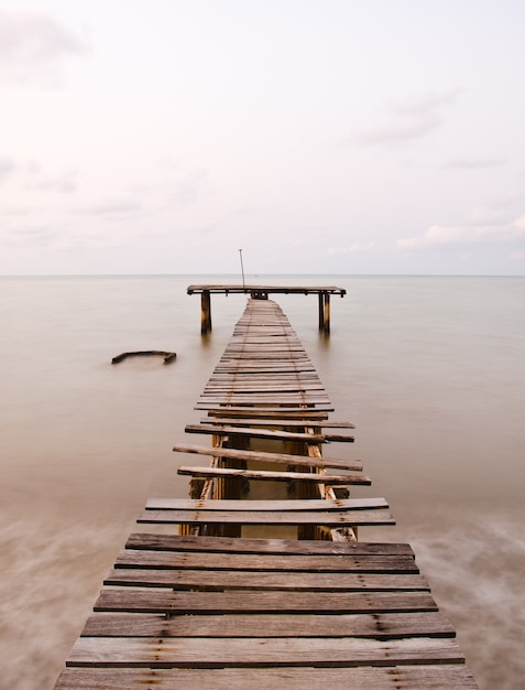 antiguo muelle de mar