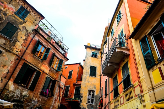 Antiguo pueblo de Monterosso en Cinque Terre