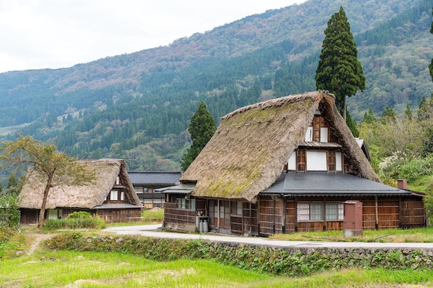 Antiguo pueblo de shirakawago en japón