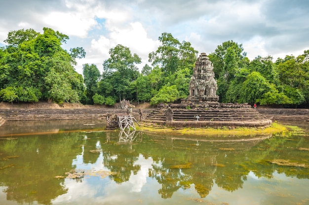 Antiguo templo budista khmer en Angkor Wat, Neak Pean Prasat