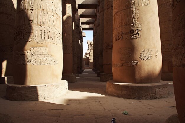 El antiguo templo de Karnak en Luxor, Egipto