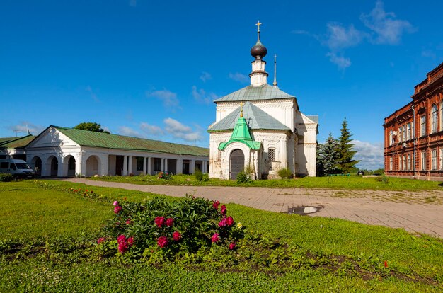 Antiguos templos y monasterios de la ciudad de Suzdal Rusia