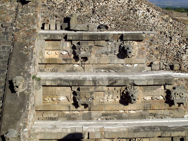 Antike Ruinen der Azteken Teotihuacan Mexiko