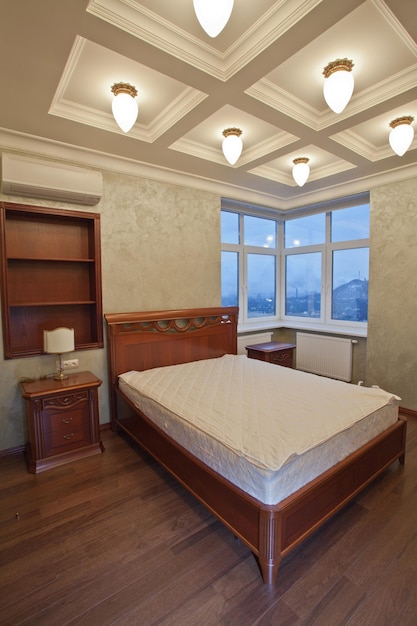 Antikes Luxus-Schlafzimmer