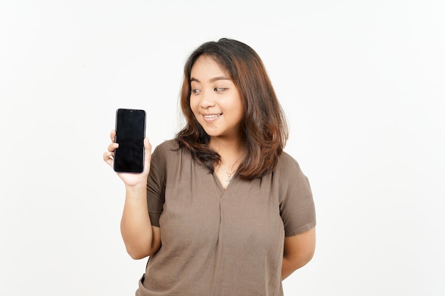 Anzeigen von Apps oder Anzeigen auf dem Smartphone des leeren Bildschirms der schönen asiatischen Frau, Isolated On White Background