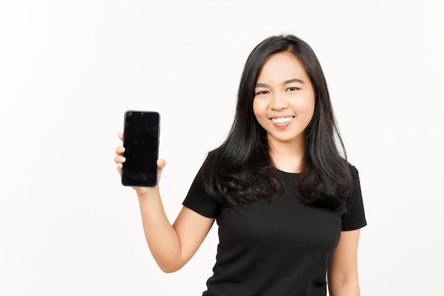 Anzeigen von Apps oder Anzeigen auf dem Smartphone des leeren Bildschirms der schönen asiatischen Frau, Isolated On White Background