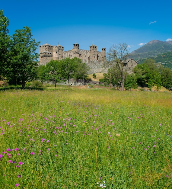 Aostatal Schloss Fenis