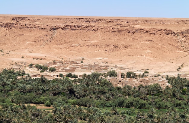 Aoufous in Marokko mit grünem grünem Tal