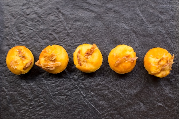 Foto aperitivo de pan de maíz proja