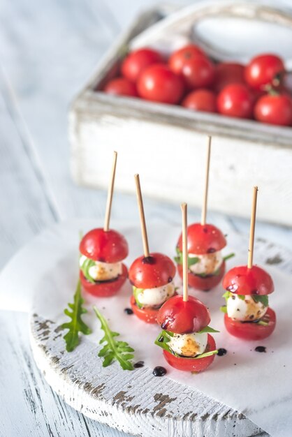 Aperitivos para ensaladas caprese