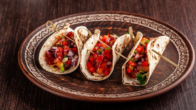 Aperitivos mexicanos Tacos con verduras