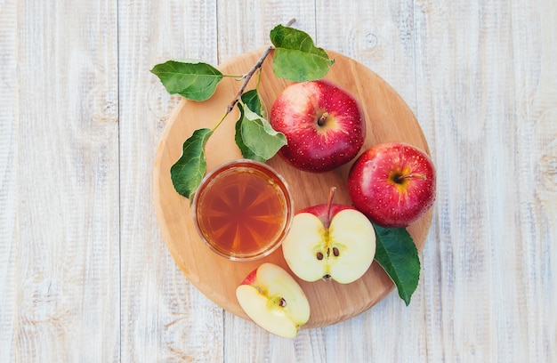 Apfelsaft in einem Glas