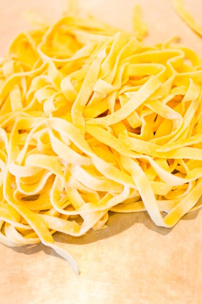 Aprender a hacer espaguetis frescos desde cero.