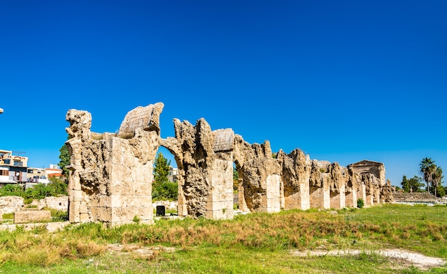 Aqueduto romano em tiro.