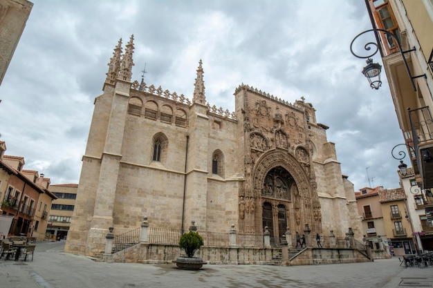Aranda de Duero ist die Hauptstadt der Weinregion Ribera del Duero, einem berühmten spanischen Reiseziel, der Kirche Santa Maria la Real