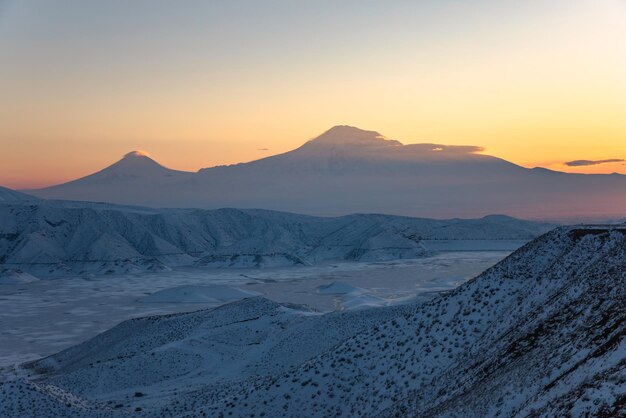 Ararat-Berg bei Sonnenuntergang