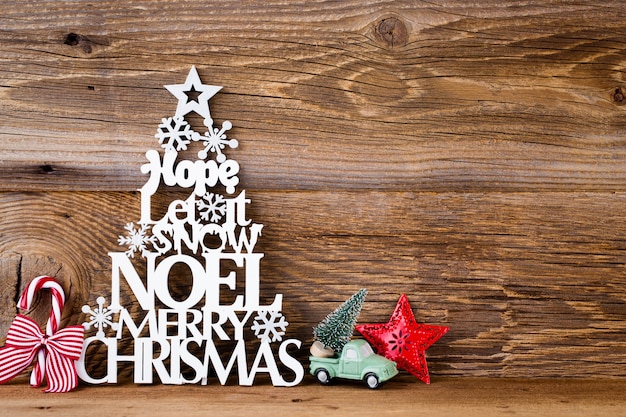 Foto Árbol de navidad, deseo de noel, abeto de las letras.