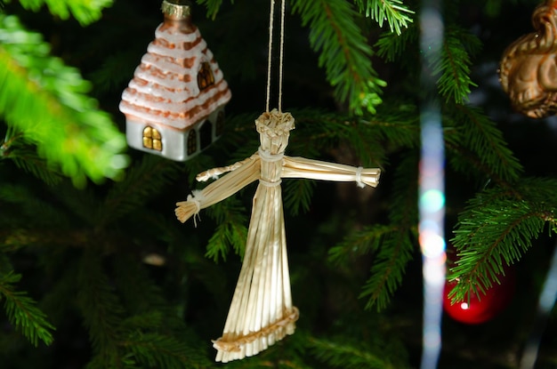 árbol de navidad juguetes en el árbol de navidad