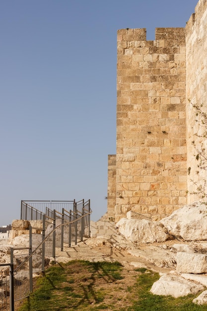 Archäologischer Park in der alten Stadtmauer in der Nähe des Jaffa-Tors