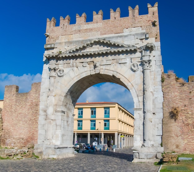 Arco de Augusto en Rimini, Italia