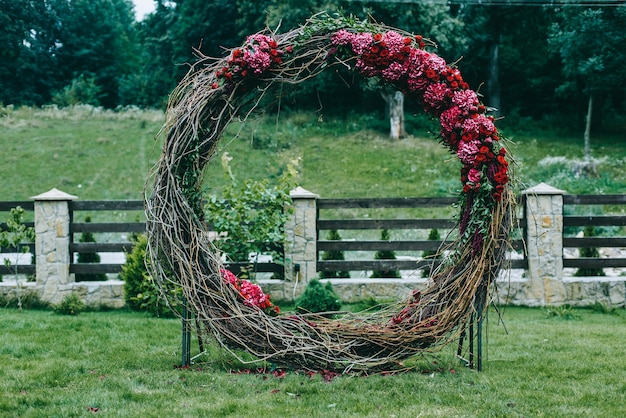 Foto arco de boda hermosa ceremonia de boda.