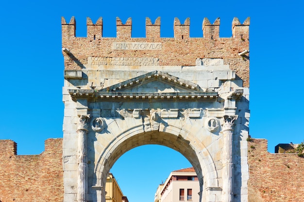 Arco de Augusto - Portão na cidade velha de Rimini, Itália