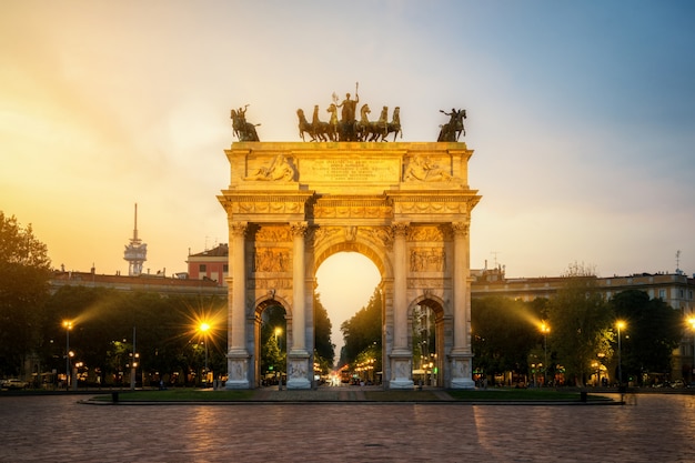 Arco della Pace en Milán, Italia