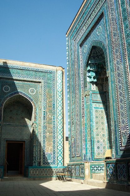 El arco y el diseño exterior del antiguo Registán en Samarcanda Arquitectura antigua de Asia