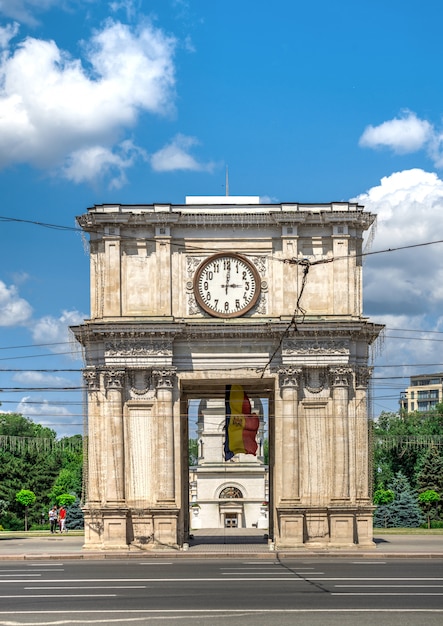 Arco do triunfo em chisinau, moldávia