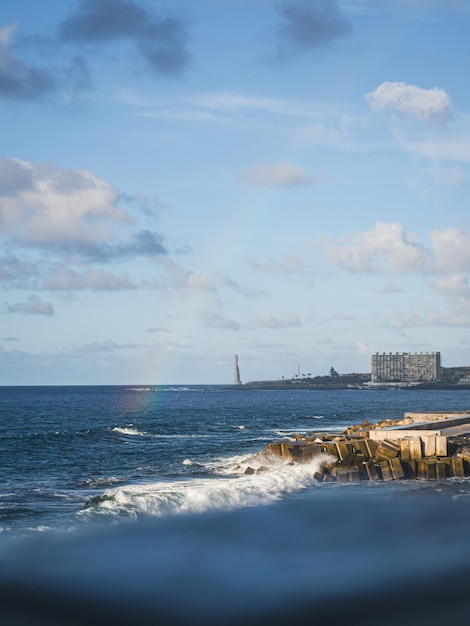 Arco-íris na costa norte de tenerife