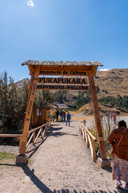 arco de madera de Pukapukara, Cusco