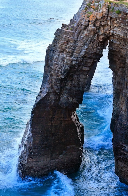 Arco natural na praia