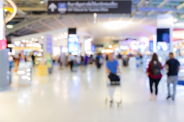 Área de embarque no aeroporto fundo desfocado