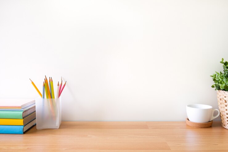 Foto área de trabalho da mesa de trabalho.