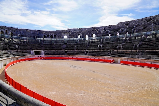 Arena de luta de touro Nimes antigo anfiteatro romano na França