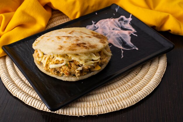 Foto arepas de pollo