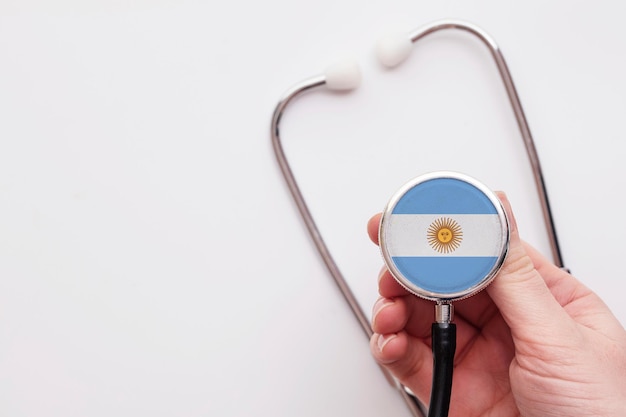 Argentinien Gesundheitskonzept Arzt mit einem medizinischen Stethoskop