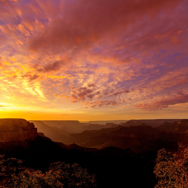 Arizona atardecer Parque Nacional del Gran Cañón Yavapai Point