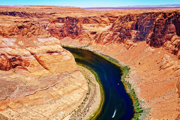 Arizona Horseshoe Bend en el Gran Cañón Paisaje panorámico de la carretera del cañón de roca roja Carretera de montaña en el panorama del desierto del cañón de roca roja