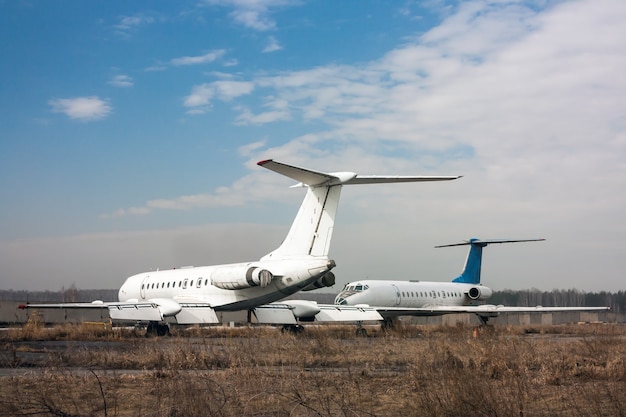 Armazenamento de aviões antigos