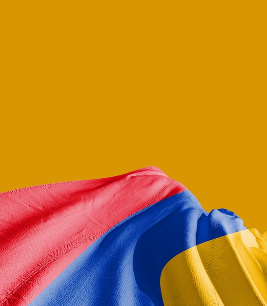 armenia ondeando la bandera de fondo amarillo.