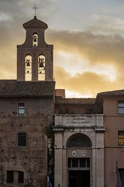 Arquitectura de la iglesia en Roma