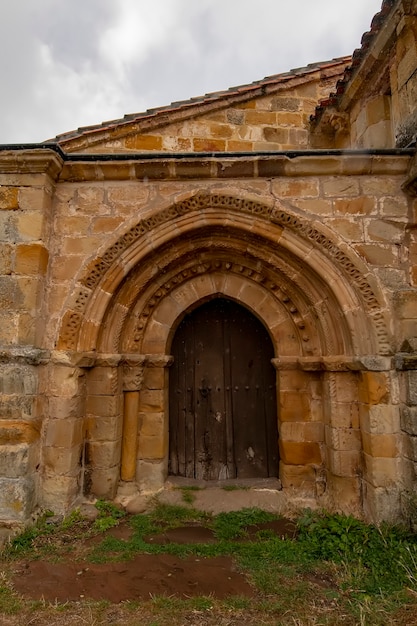 Arquitectura románica y religiosa de Cantabria.