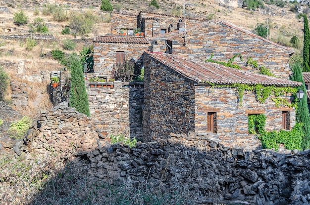 Foto arquitectura típica de la ciudad de patones de arriba, españa