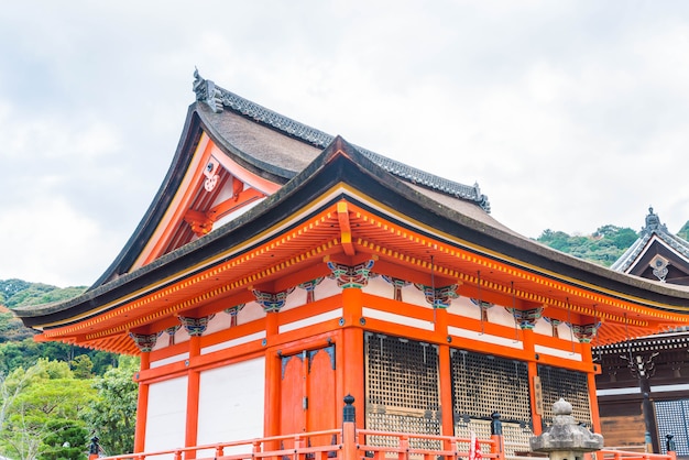 Arquitetura bonita no templo Kyoto de Kiyomizu-dera ,.