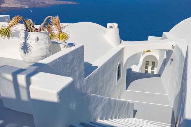 Arquitetura branca na ilha de Santorini Grécia Linda paisagem vista para o mar Viagens de verão de luxo