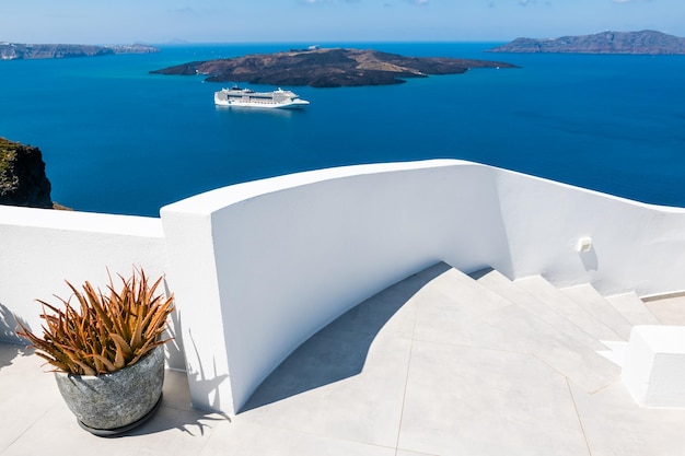 Arquitetura branca na ilha Grécia de Santorini